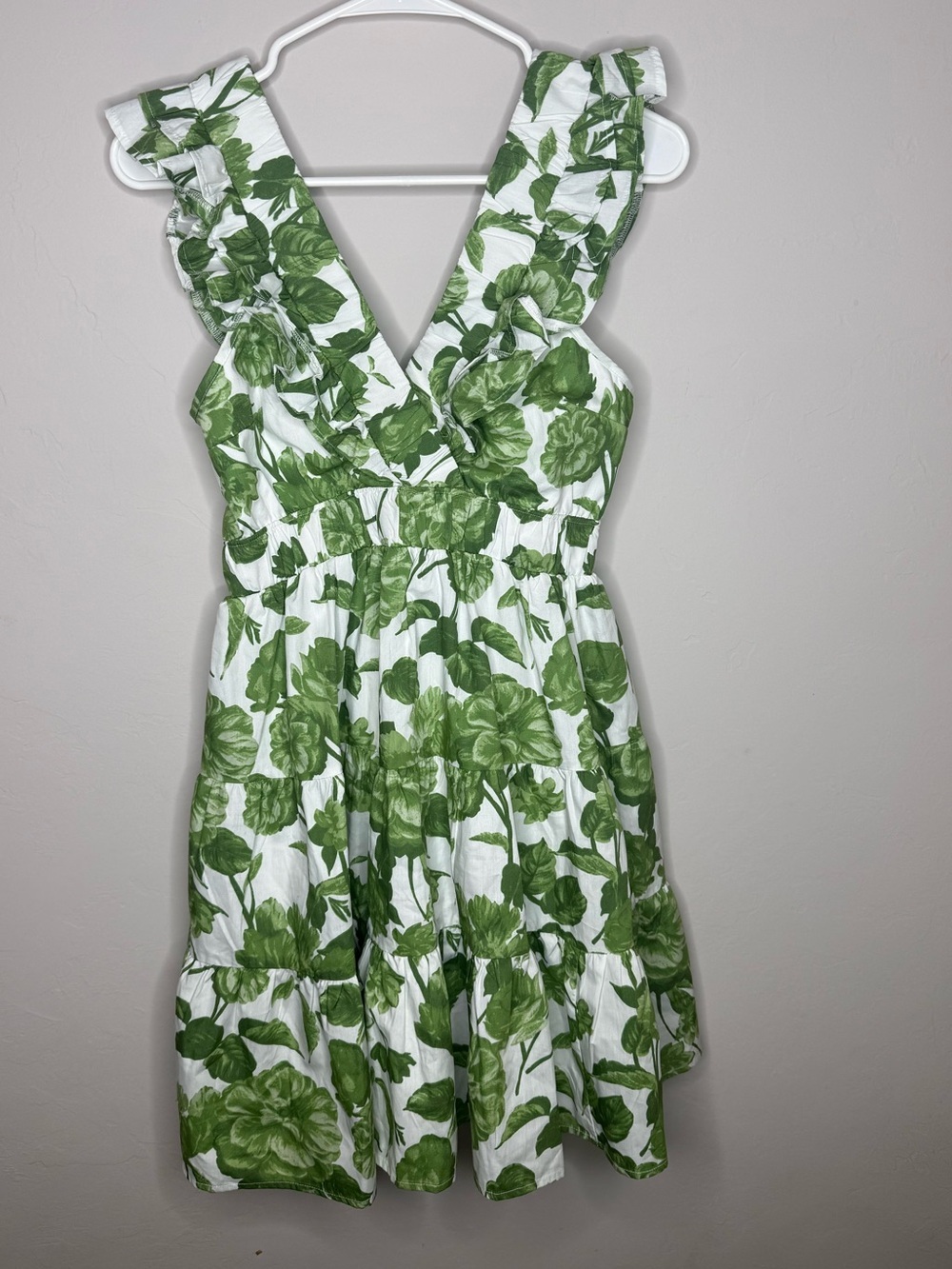 Abercrombie & Fitch Green Floral Ruffle V-Neck Sleeveless Tiered Dress Size XS - Picture 2 of 5